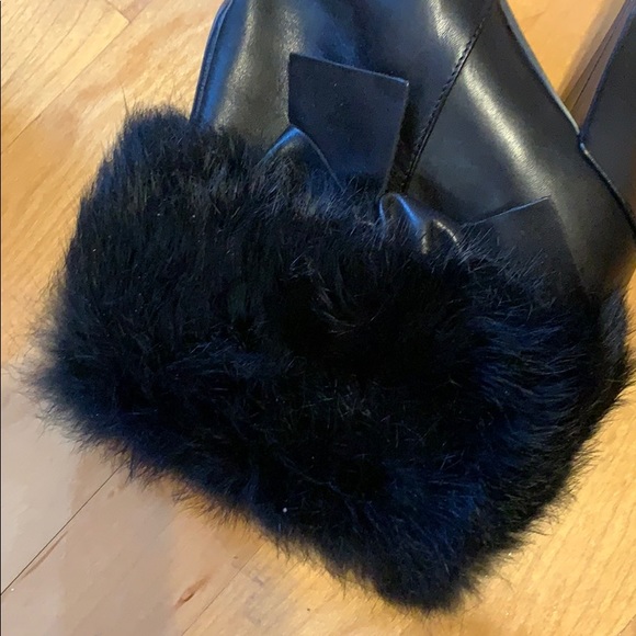 Shoes - Picture 4 of 6